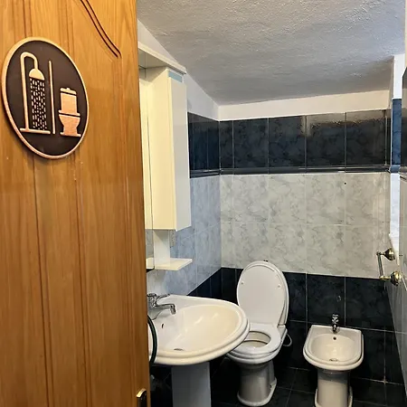 Door Hostel Tirana